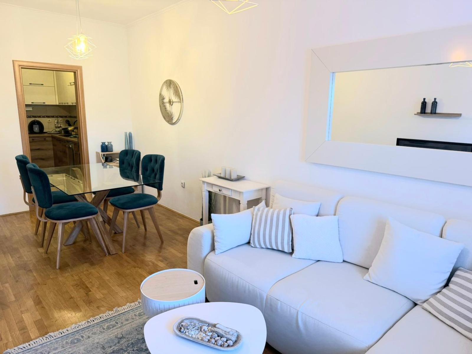 Agua Mare Apartment ブドヴァ エクステリア 写真